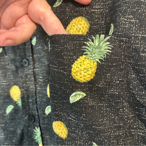 Saddlebred Stretch Poplin Pineapple & Lime Button Up Top Size xxl - Picture 4 of 6